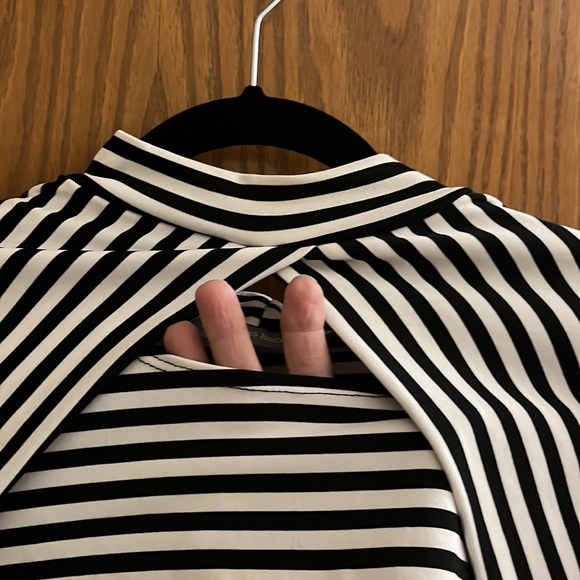 Beecher Brook blouse. Black and white striped. Size Medium. - Picture 2 of 4